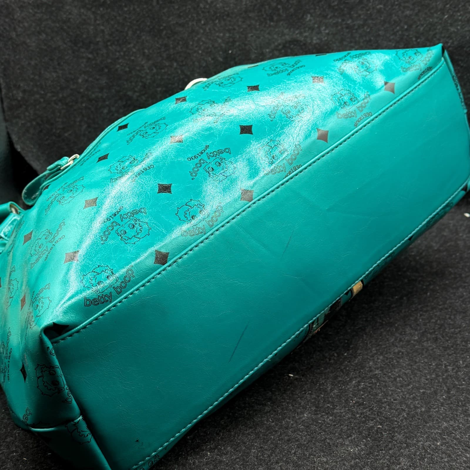2011 Official Betty Boop Handbag Teal Faux Leather Purse - Thumbnail 11