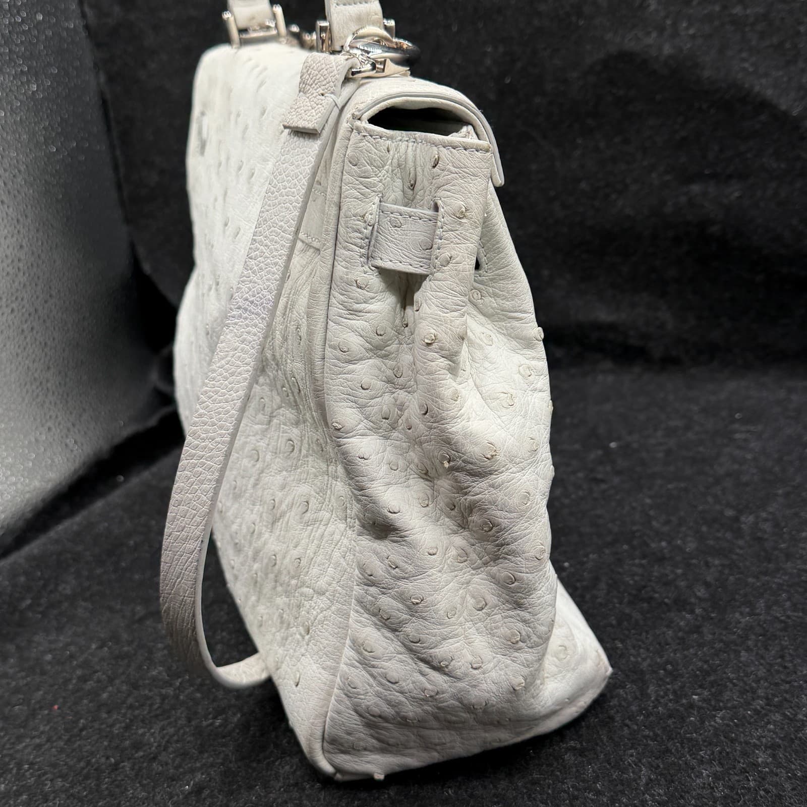 House of Borel Maiden Lane Ostrich Turn Lock The Kelly Hand Bag White - Thumbnail 13