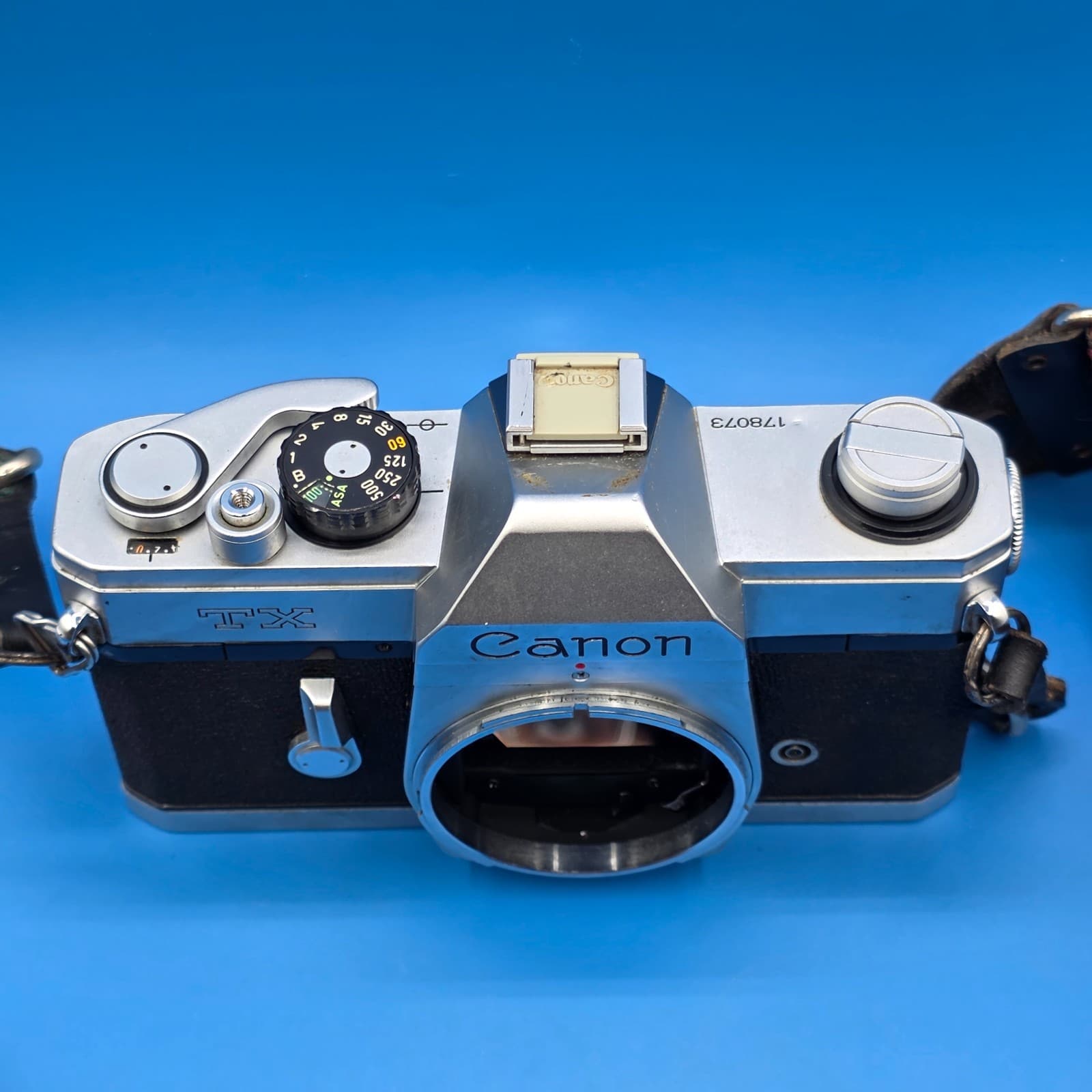 Canon TX Silver 35mm Film SLR Camera Body 709 - Thumbnail 4