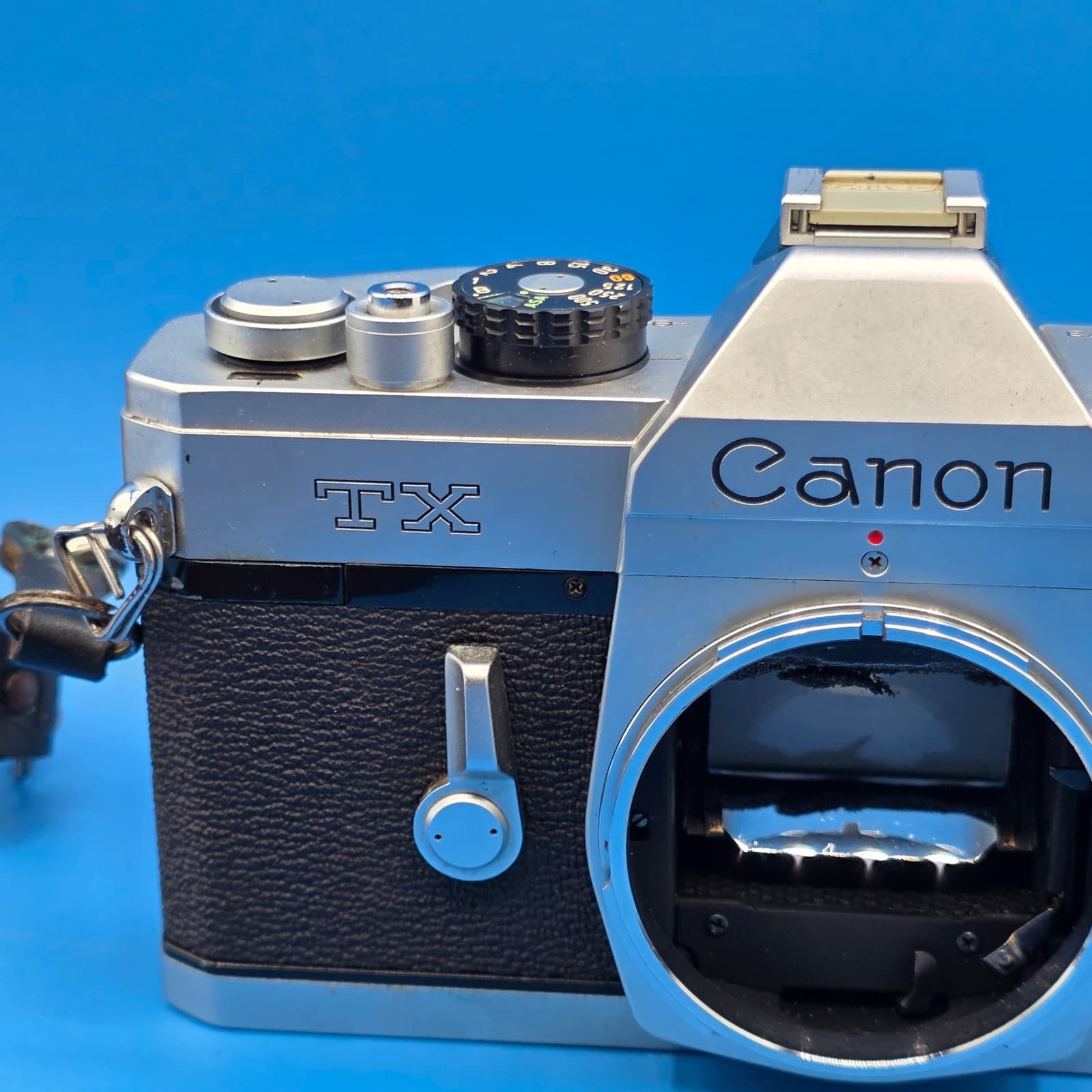Canon TX Silver 35mm Film SLR Camera Body 709 - Thumbnail 2