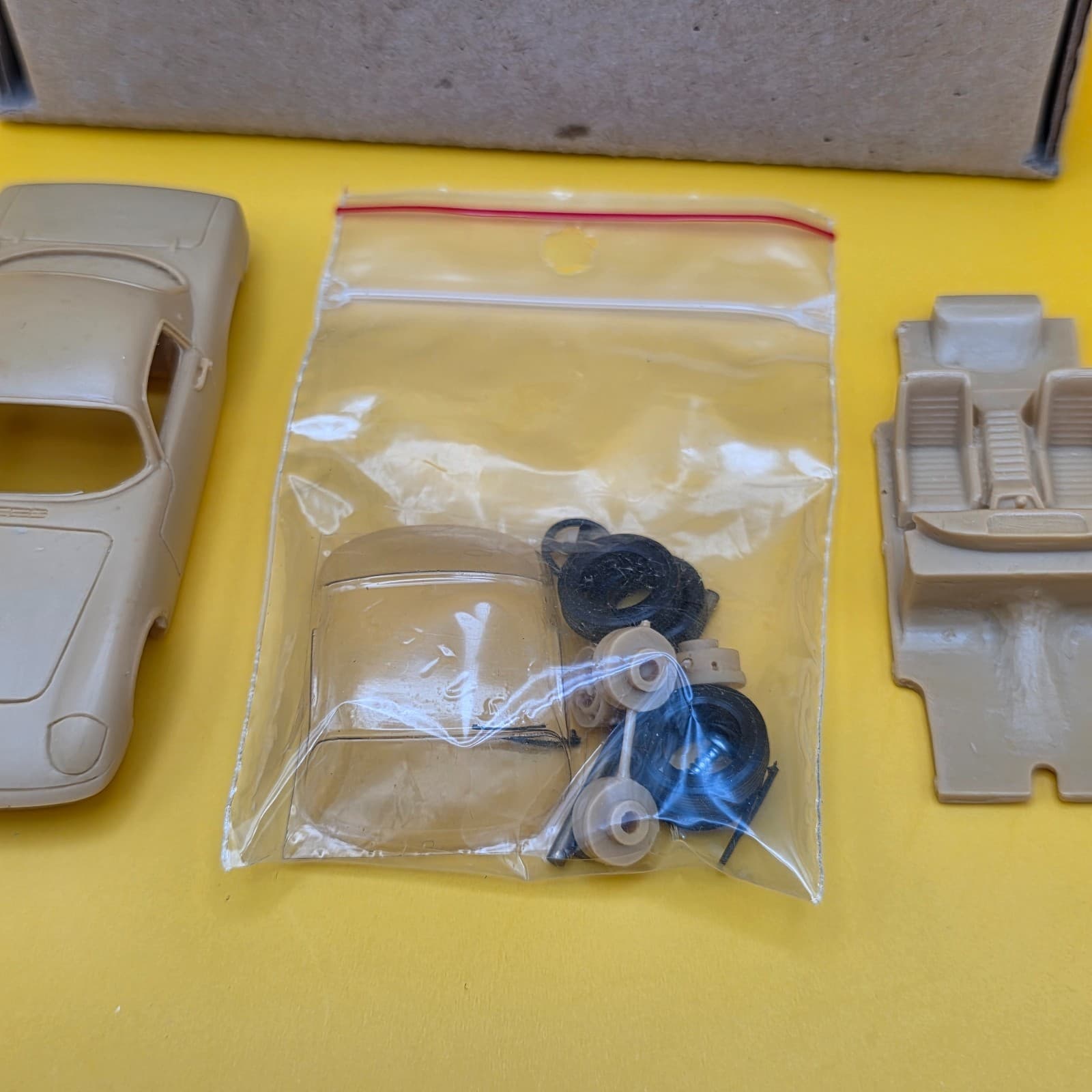 Provence Moulage 1:43 Scale Lotus Elan Coupe Model Kit French - Thumbnail 4