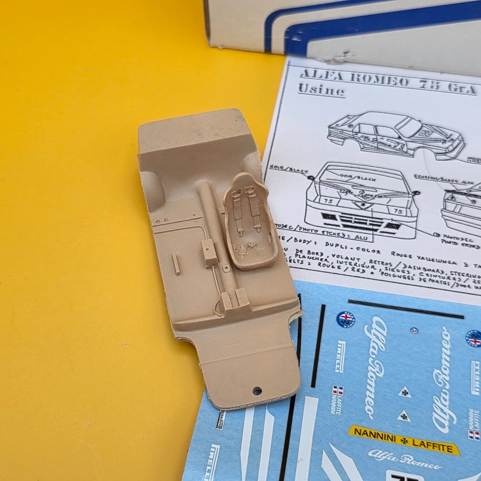 Provence Moulage 1/43 Scale Unbuilt Kit Alfa Romeo 75 Turbo Model Kit French - Thumbnail 9