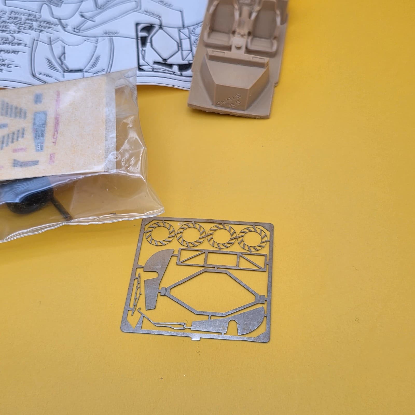 Provence Moulage KIT 1:43 Peugeot T 16 Quasar Model Kit French - Thumbnail 11