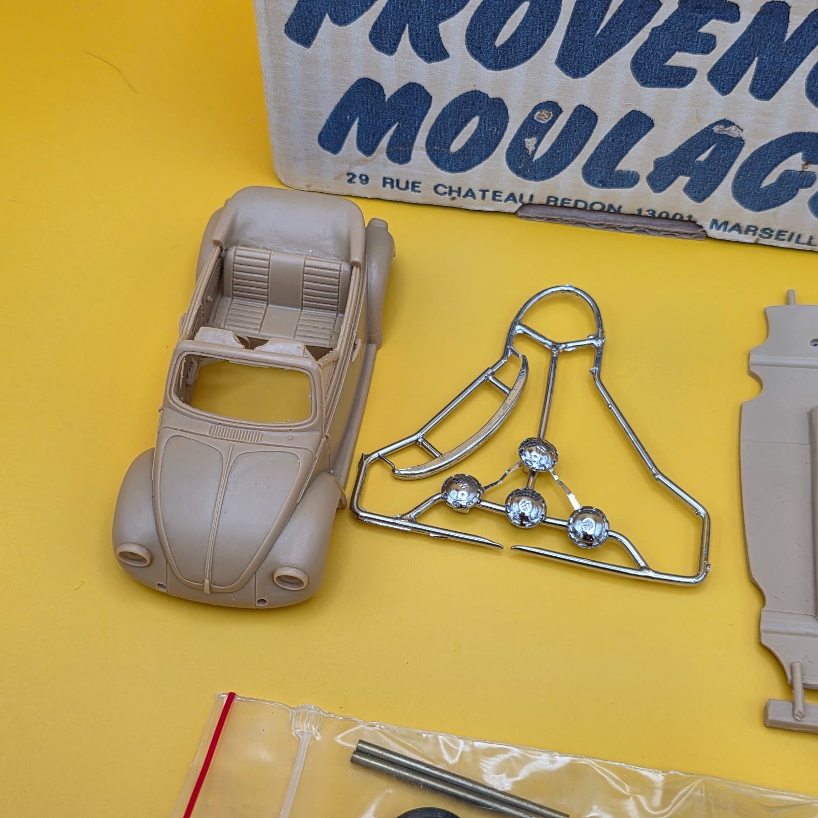 PROVENCE MOULAGE VW BEETLE 1303 CABRIOLET - 1/43 RESIN MODEL KIT VOLKSWAGEN - Thumbnail 11