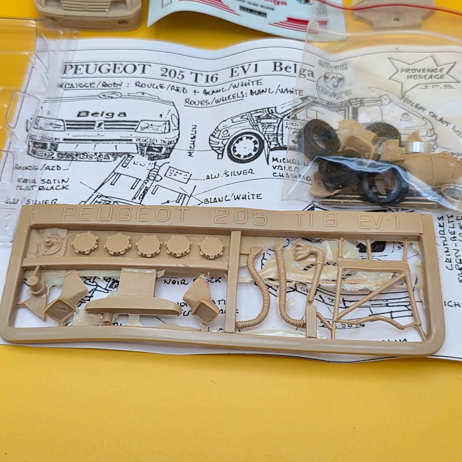 Provence Moulage Kit à Monter 1/43 - Peugeot 205 T16 EV1 Belga - Thumbnail 3
