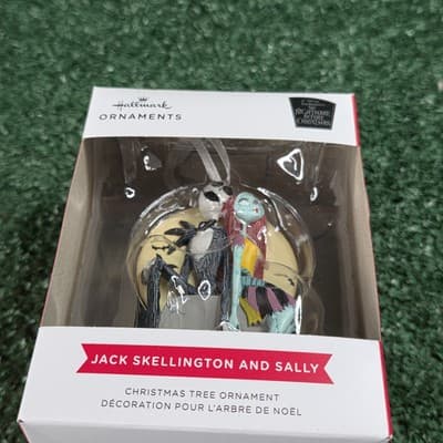 Hallmark Ornament The Nightmare Before Christmas Jack Skellington & Sally Disney - Thumbnail 4