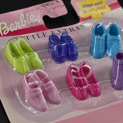 2001 Barbie Little Extras #67036 NIB Vintage Six Pair - Thumbnail 4