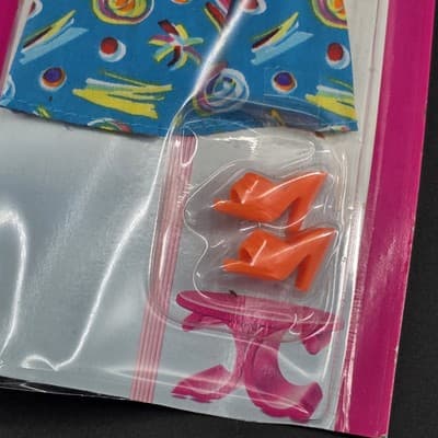 1997 Barbie Go In Style Fashion Psychedelic Multi Color Dress & Orange Shoes - Thumbnail 2