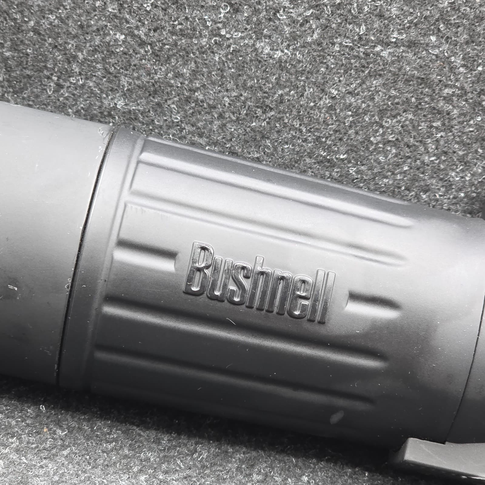 Bushnell Sentry Armor Coated Zoom 18- 36 x50mm Spotting Scope - Thumbnail 2