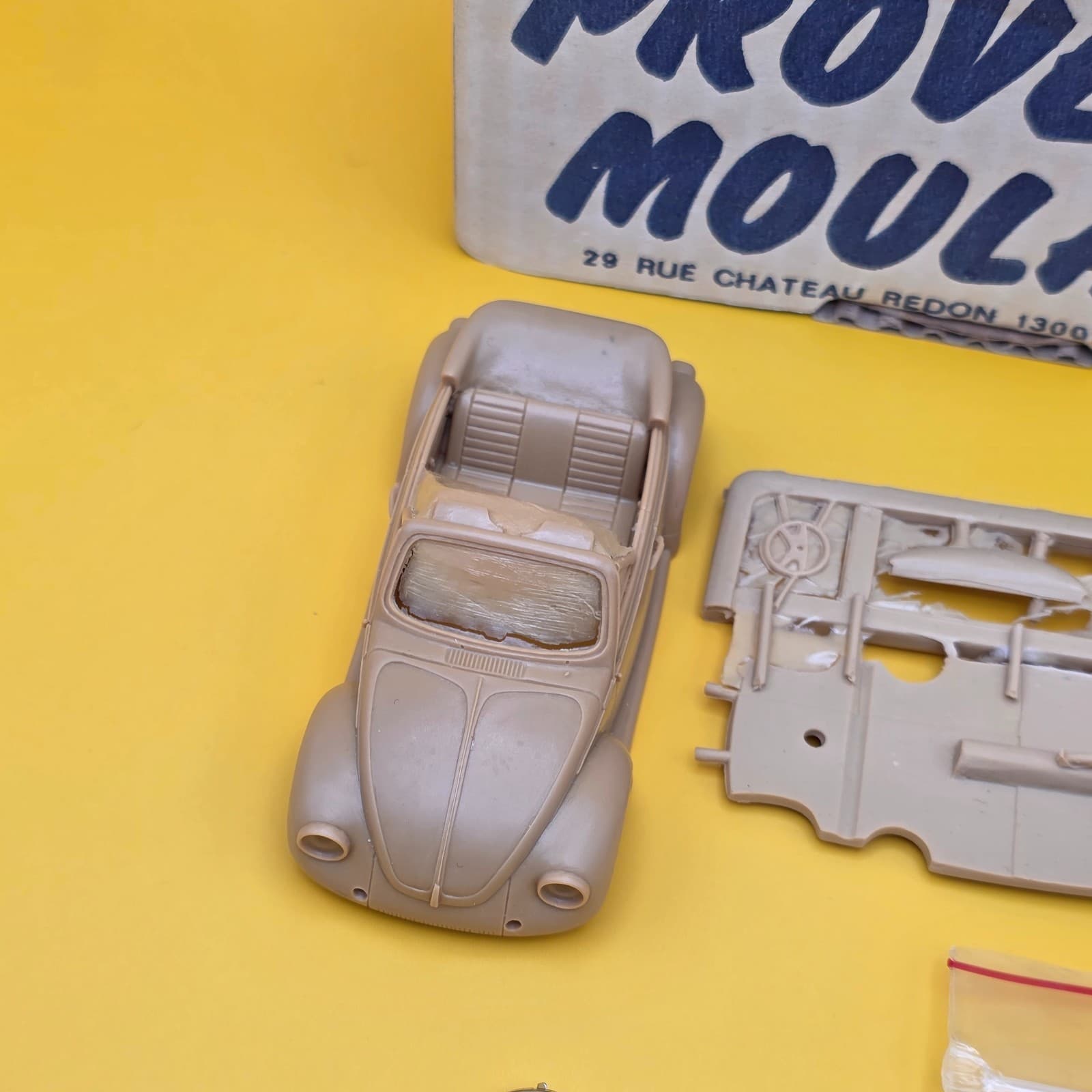 PROVENCE MOULAGE VW BEETLE 1303 CABRIOLET - 1/43 RESIN MODEL KIT VOLKSWAGEN - Thumbnail 8