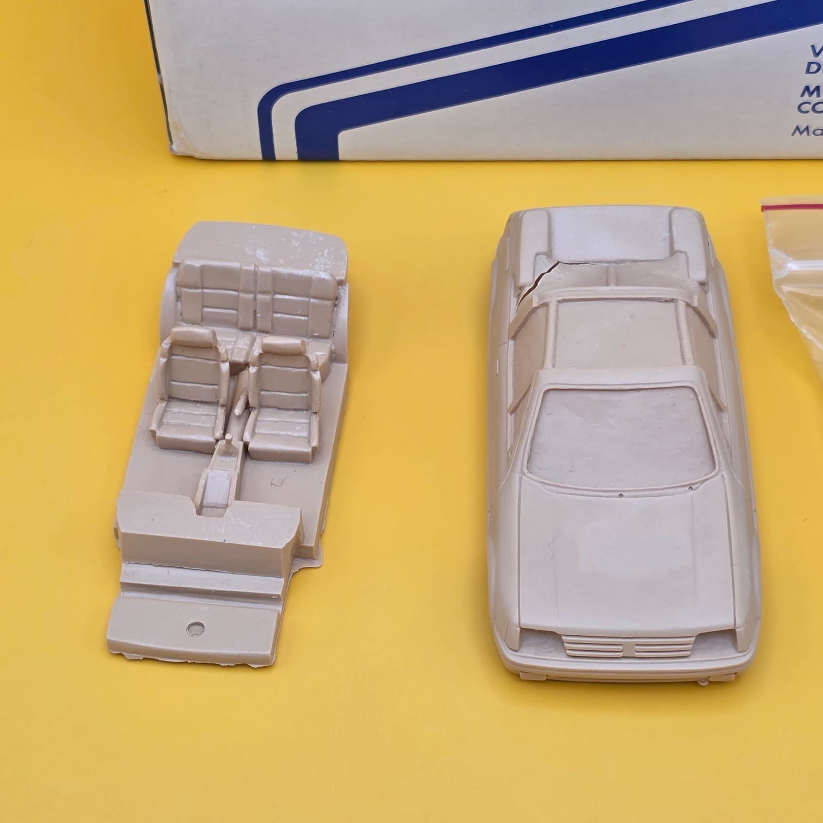 Provence Moulage Kit à Monter 1/43 - Peugeot 205 CTI - Thumbnail 2