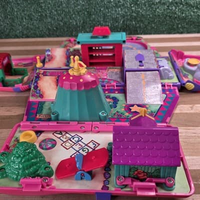 Pound Puppies Galoob Van Bus Circus Playground Fold Out Play Set Vintage 1995 - Thumbnail 16