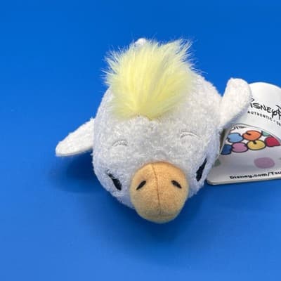 NWT Disney Parks Exclusive Adventureland Tiki Showgirl Bird Tsum Tsum Mini 3.5" - Thumbnail 2