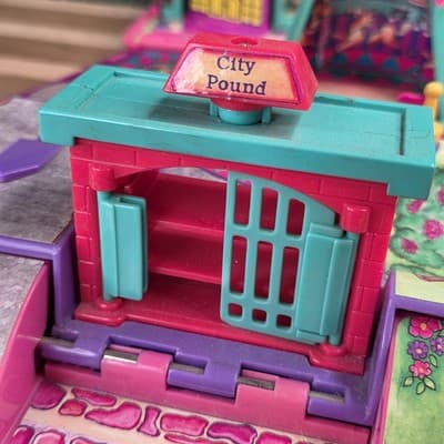 Pound Puppies Galoob Van Bus Circus Playground Fold Out Play Set Vintage 1995 - Thumbnail 12