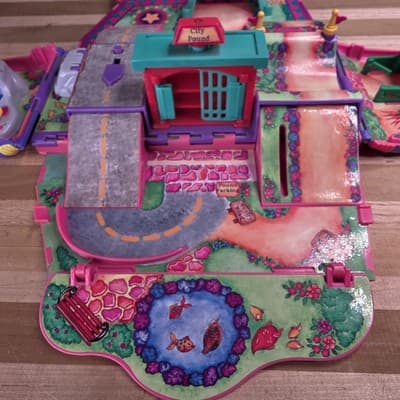 Pound Puppies Galoob Van Bus Circus Playground Fold Out Play Set Vintage 1995 - Thumbnail 10