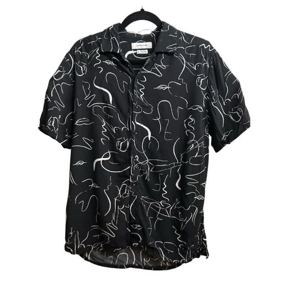Urban Outfitters || Black Short Sleeved Men's Shirt w/ white abstract print - Thumbnail 3