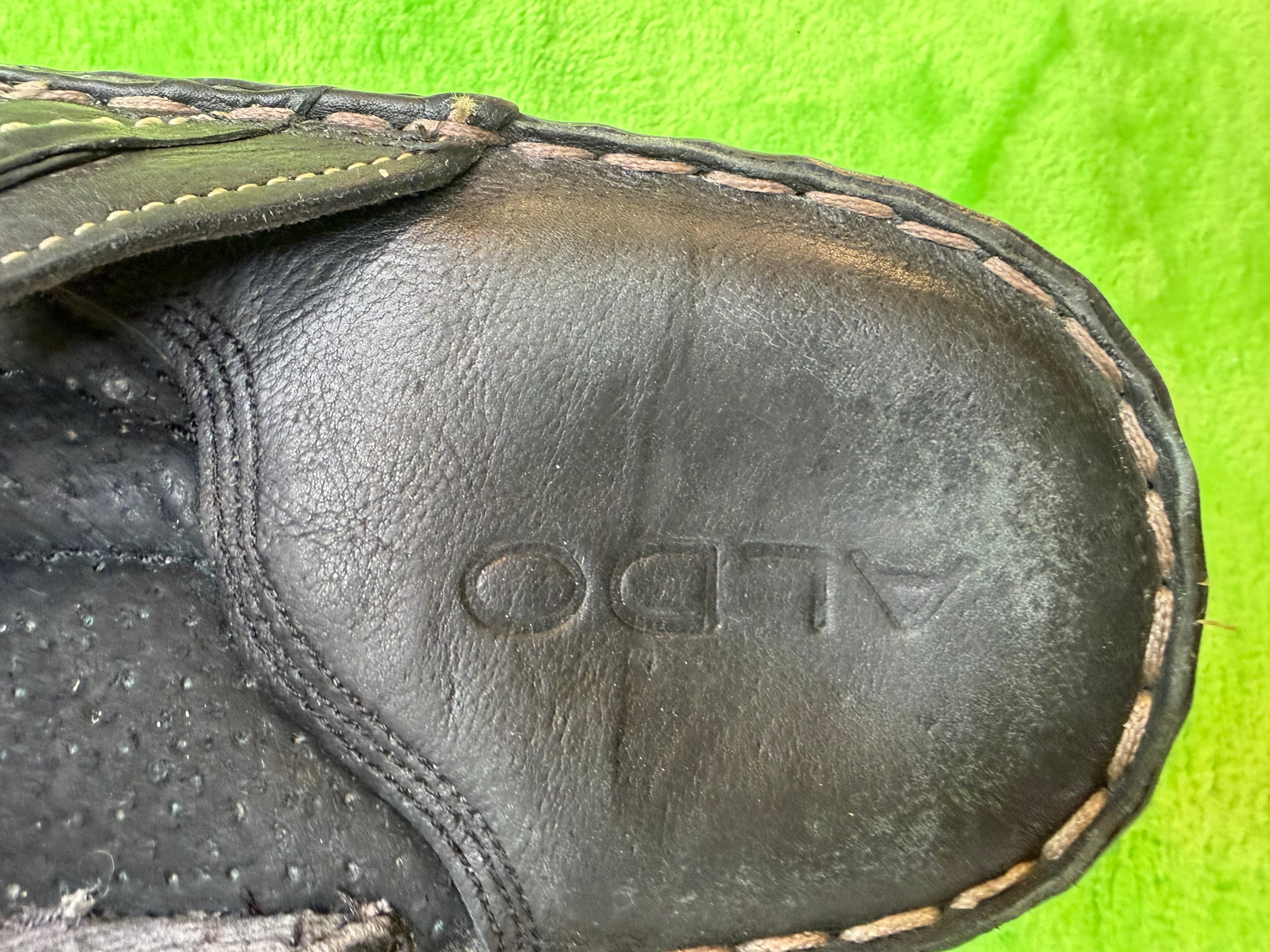 ALDO Men's Black Leather Thong Sandals Sz 9 / EU 42 Lug Sole - Thumbnail 3