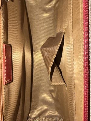 Vintage Leather Bag w/ Silver Hardware & "Gucci" exterior - Thumbnail 6
