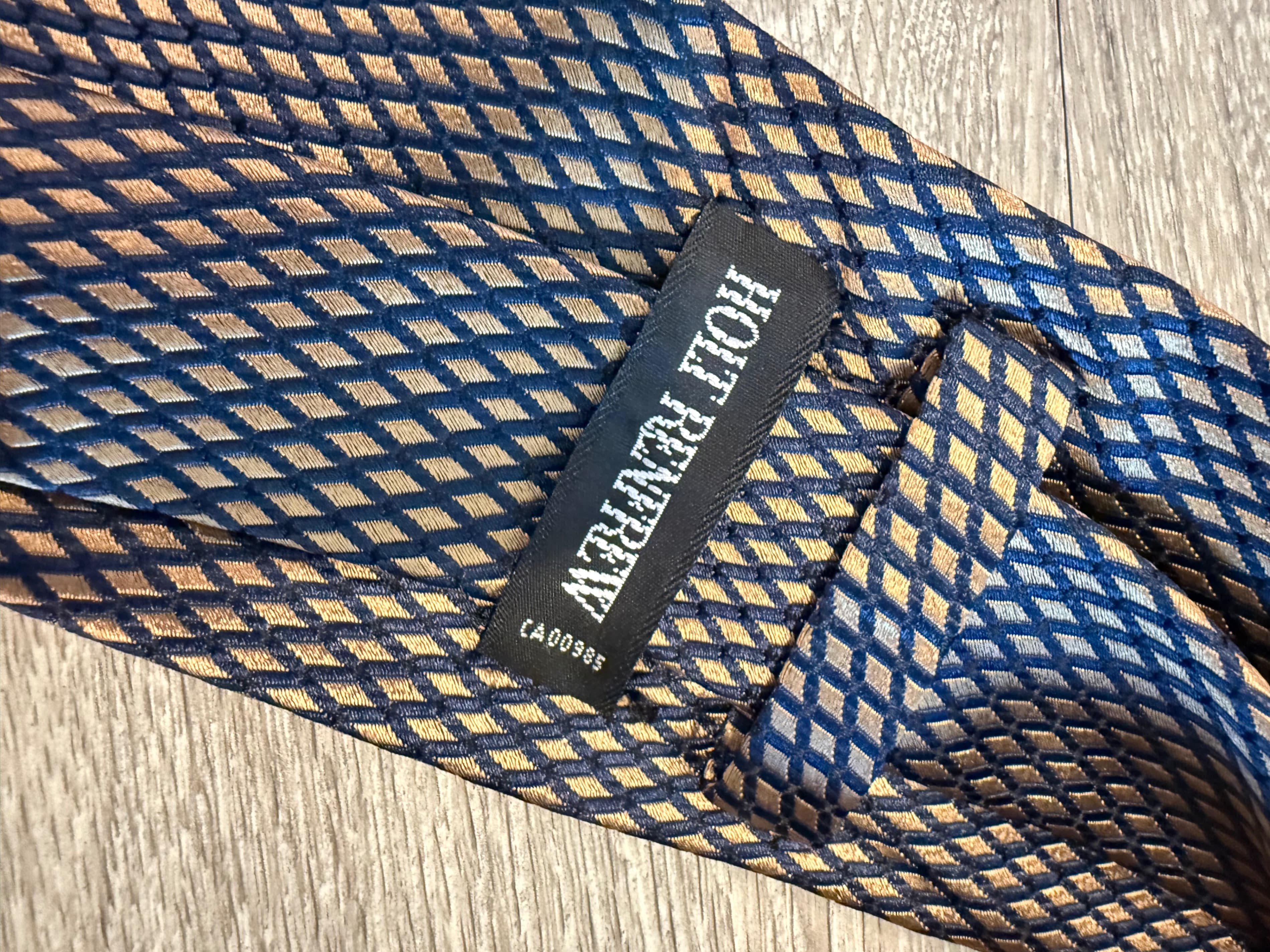Holt Renfrew Geometric Pattern Silk Tie - Thumbnail 2