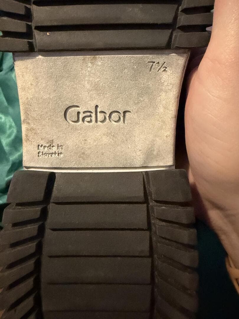 Gabor Patent Leather High-Top Sneakers (7.5 US / 38 EU)