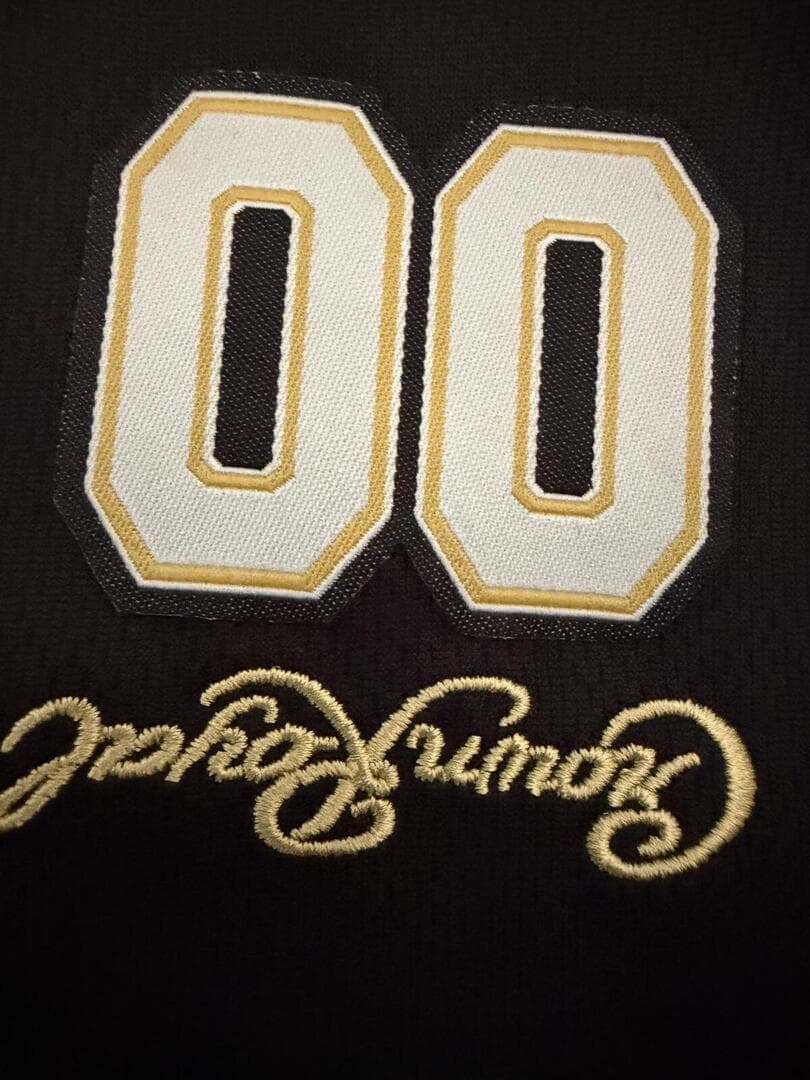 Crown Royal Black Drawstring Bag with Gold Stripes - Thumbnail 5