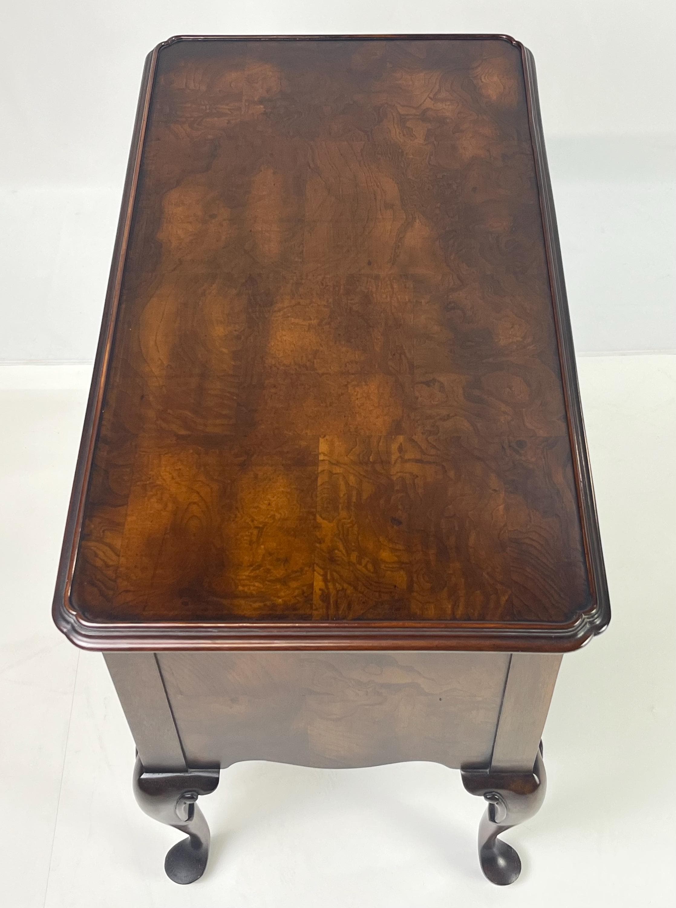 Vintage Hekman Queen Anne Style Walnut Burl Lowboy Dressing Table / Side Accent Chest - Thumbnail 11