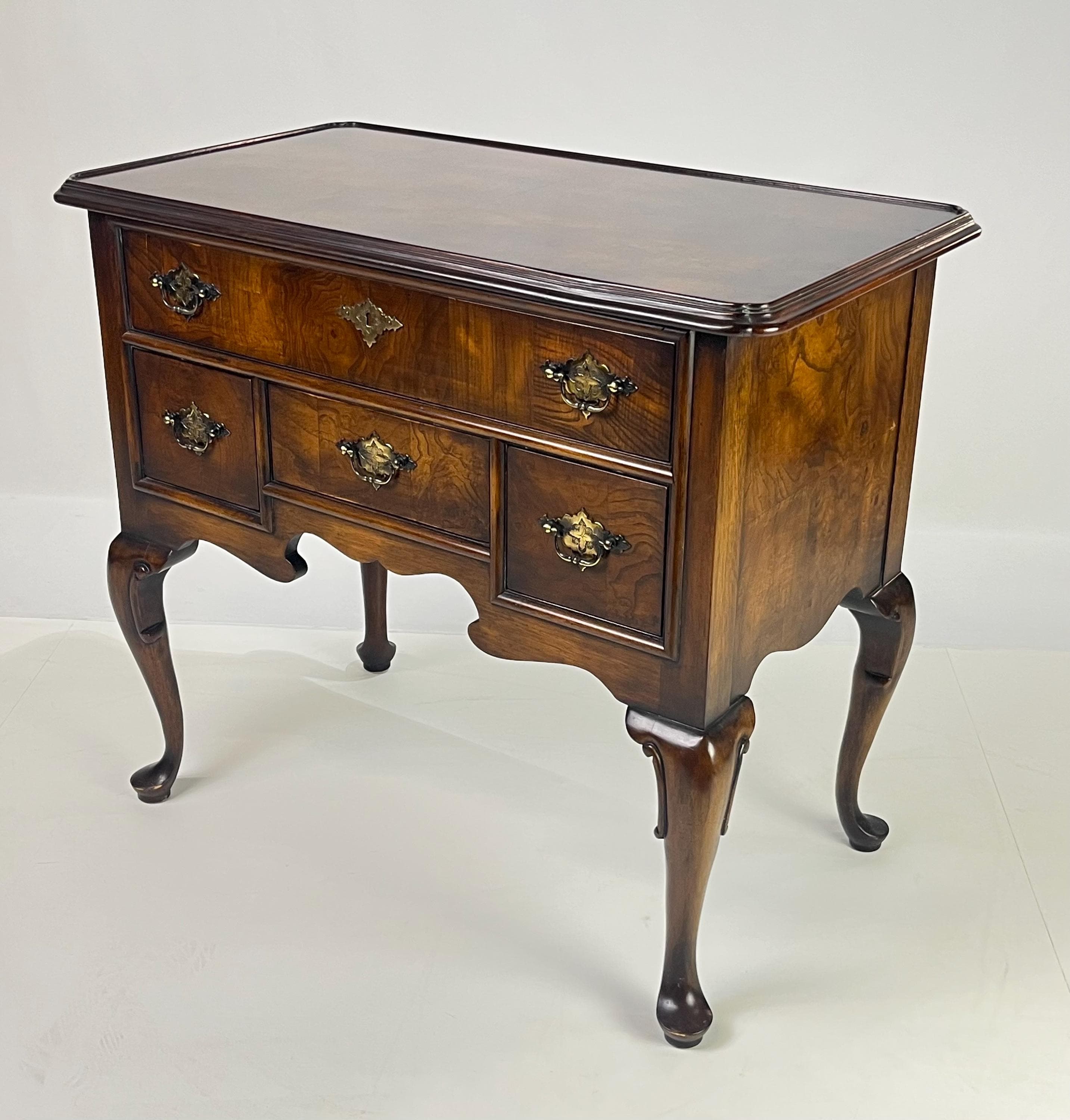 Vintage Hekman Queen Anne Style Walnut Burl Lowboy Dressing Table / Side Accent Chest - Thumbnail 3