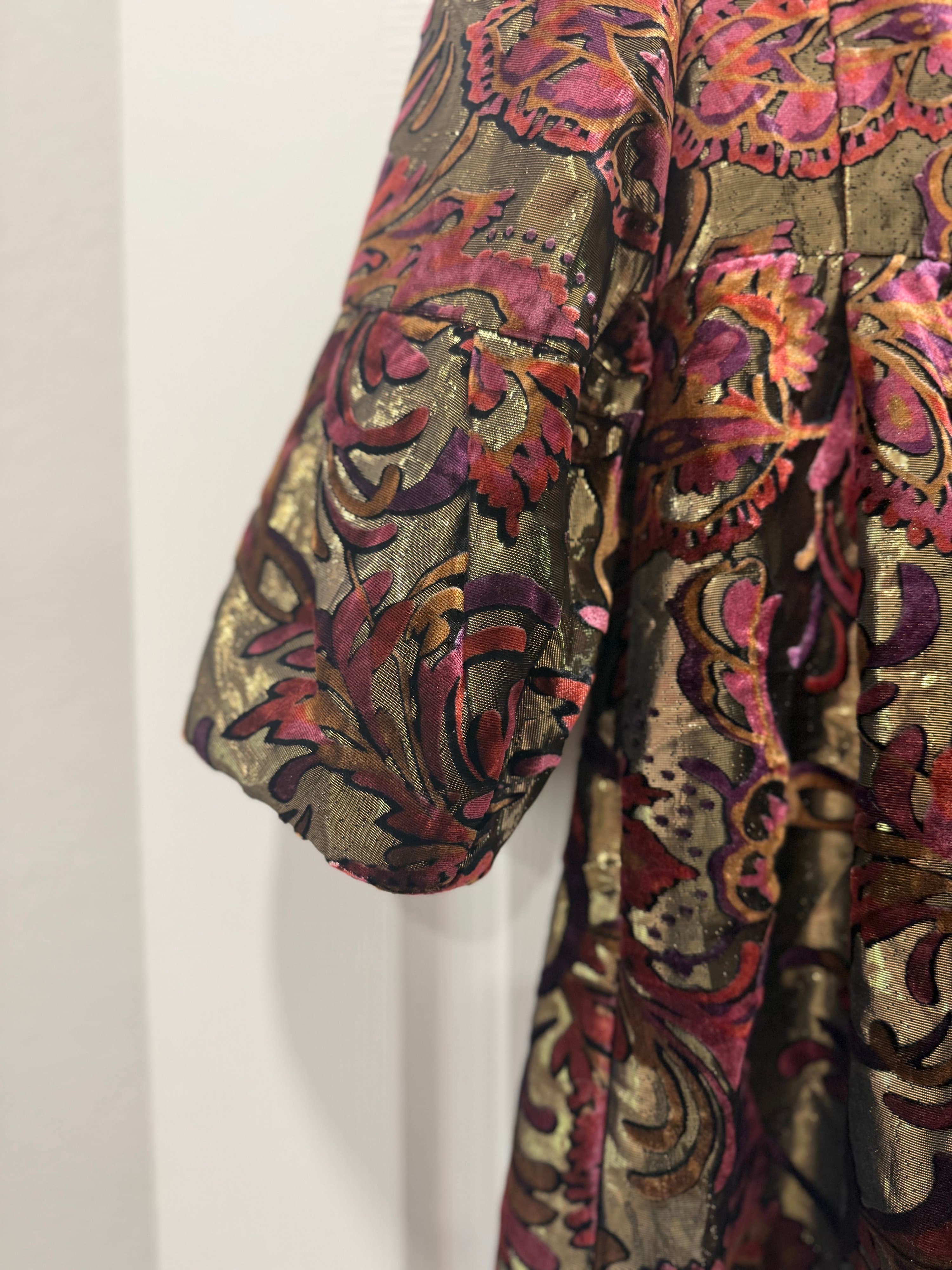 Boho Chic Floral Brocade Coat with Wide Collar - Thumbnail 4