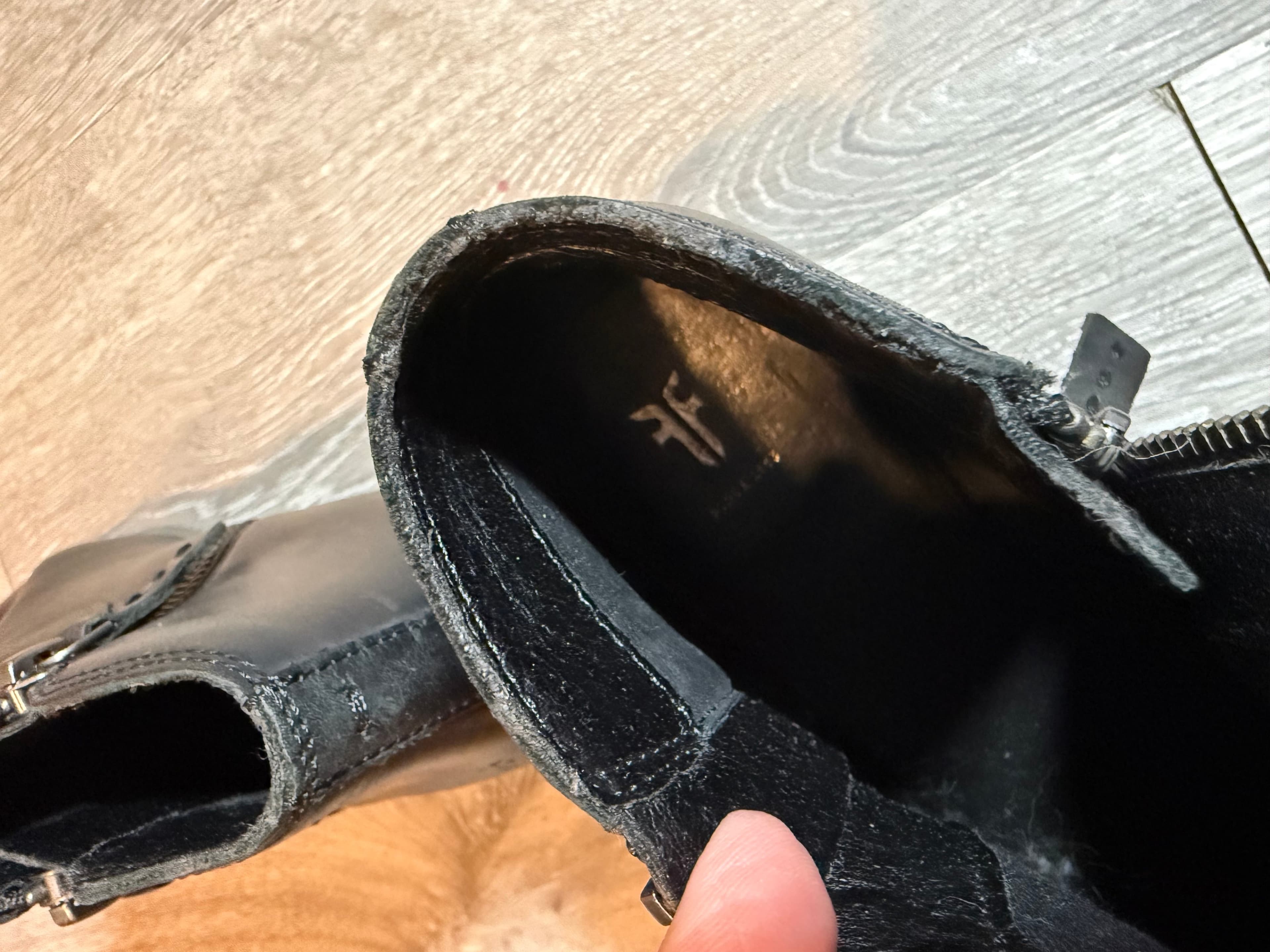 Black Leather Ankle Boots with Side Zipper - Thumbnail 4