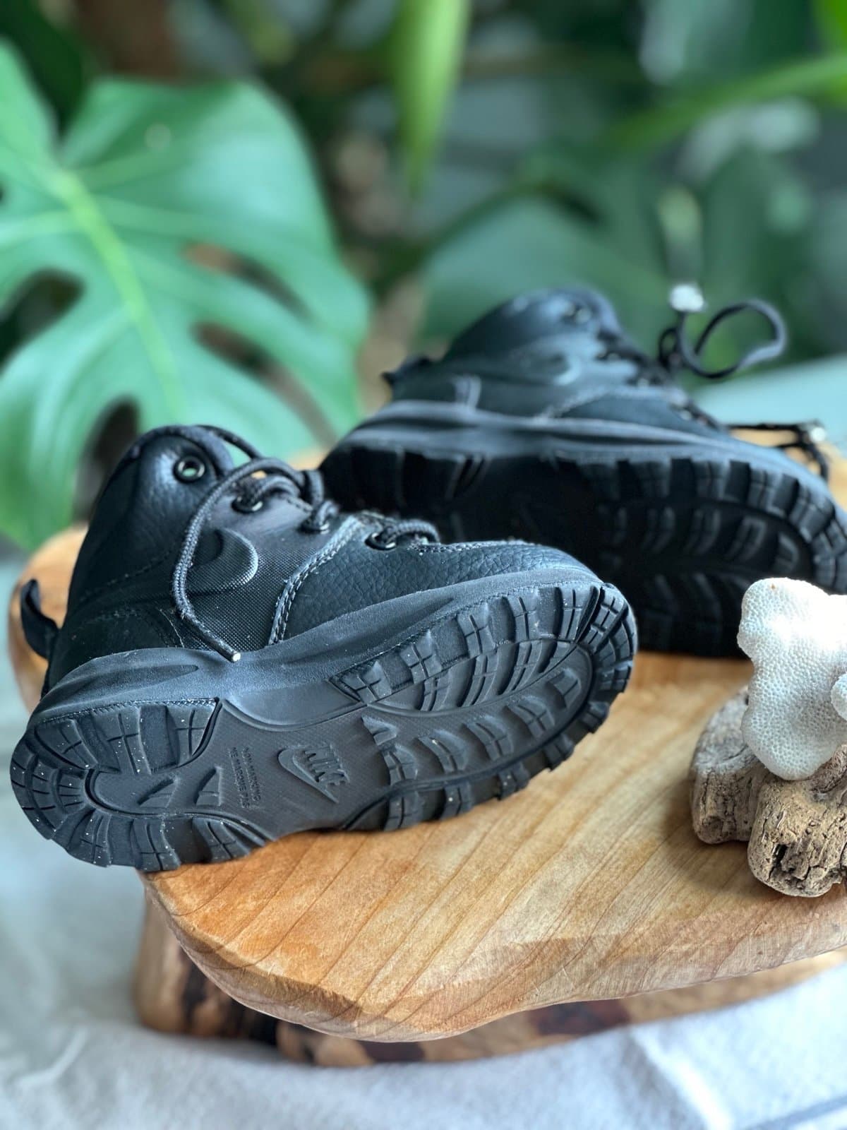 Nike Manoa boot toddler sz 7 black shoes - Thumbnail 8