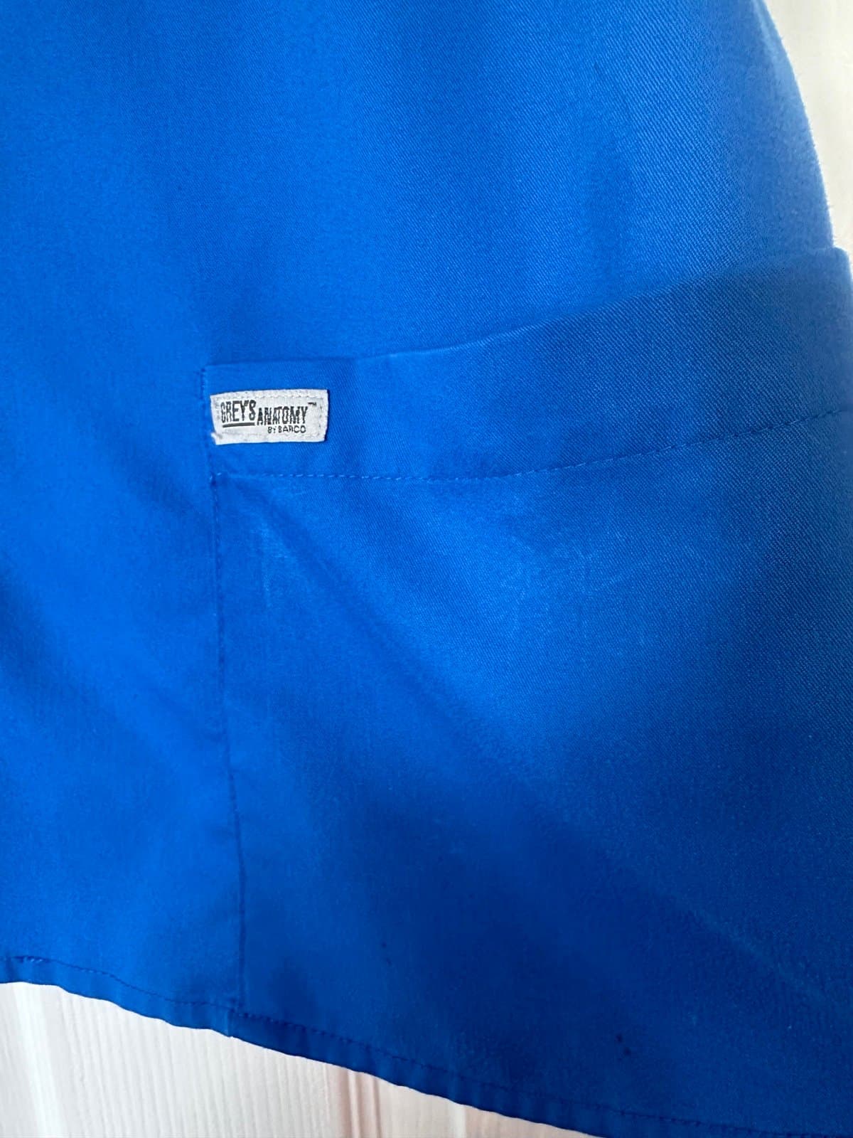 Women’s Blue Greys Anatomy top Sz M - Thumbnail 4