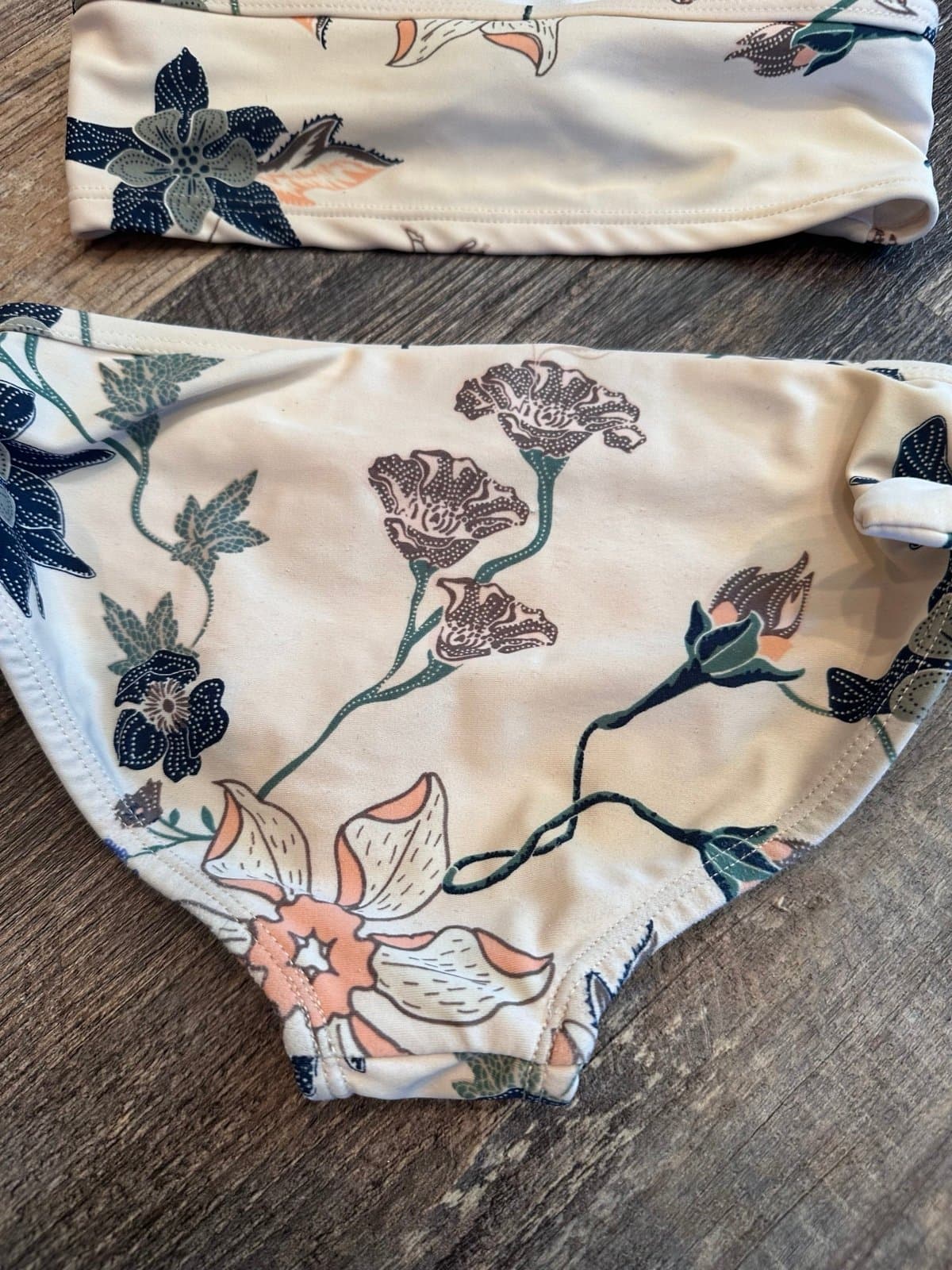 Girls Bathing suit Lot Sz 6 Floral bikinis - Thumbnail 7