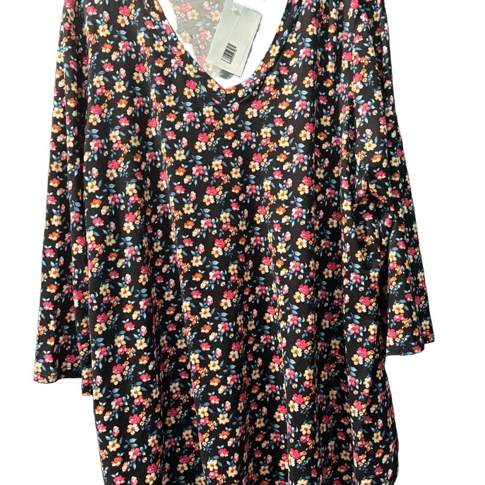 NWT Honeyme Floral Long Sleeve Tee - Black Multicolor - Thumbnail 2