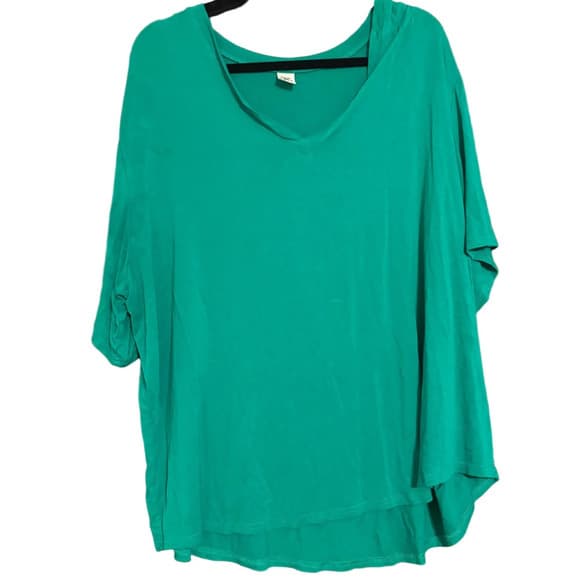 Sew in Love Kelly Green V-Neck Women's T-Shirt - Thumbnail 3