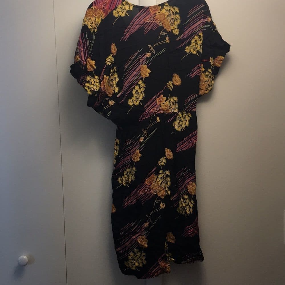Pretty Pattern Black V-neck Dress - Thumbnail 3