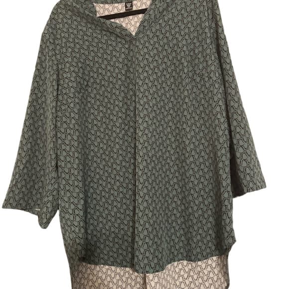 NWOT SHEIN Elegant Green Patterned Women's Top - Thumbnail 3