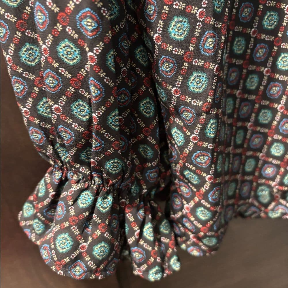 NWT Pleione Geometric Print Blouse in Teal and Red - Thumbnail 2