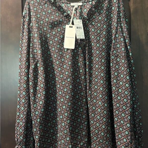 NWT Pleione Geometric Print Blouse in Teal and Red - Thumbnail 5