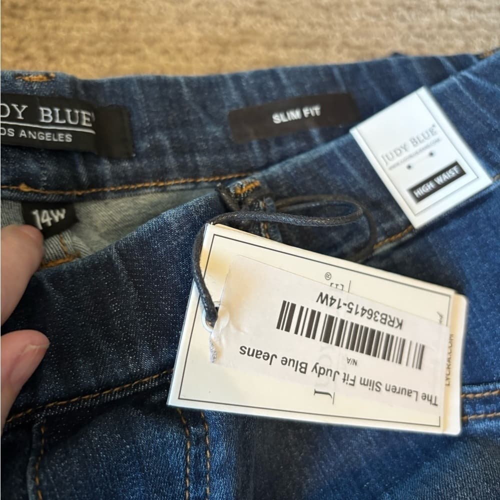 NWT Judy Blue Dark Wash Slim Fit Pull-On Jeans 14W - Thumbnail 2