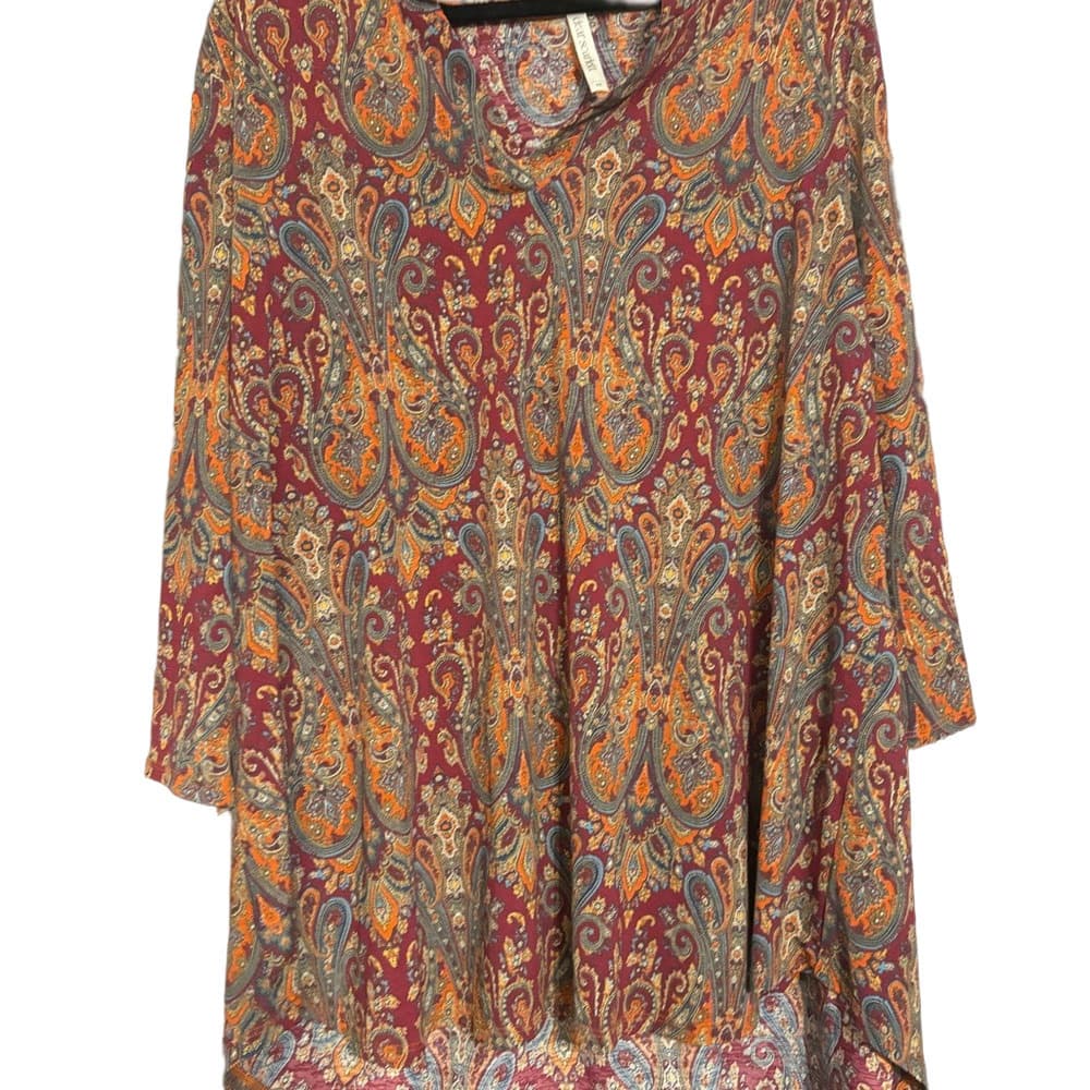 NWOT Dear Scarlett Wrikle-Free Paisley Print Women's Top - Thumbnail 2
