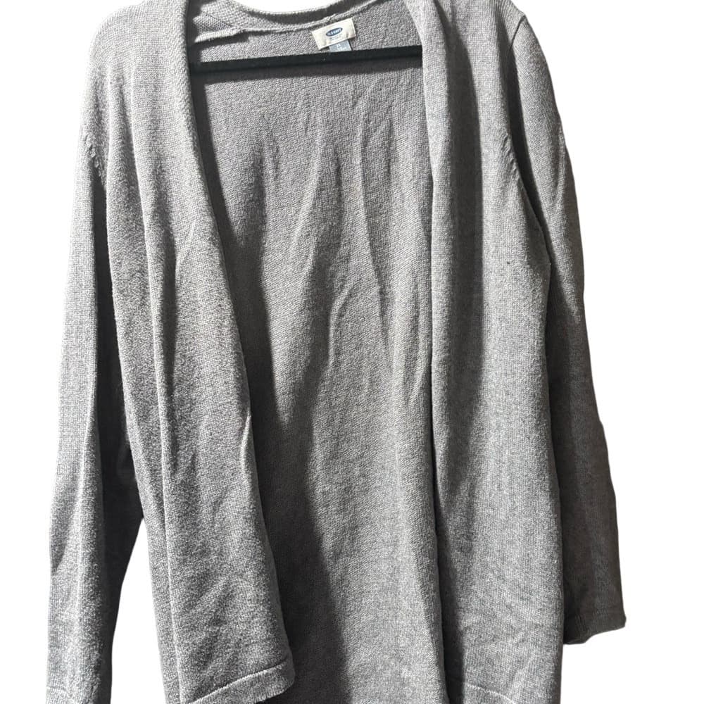 EUC Old Navy Women's Gray Cardigan Sweater - Thumbnail 2
