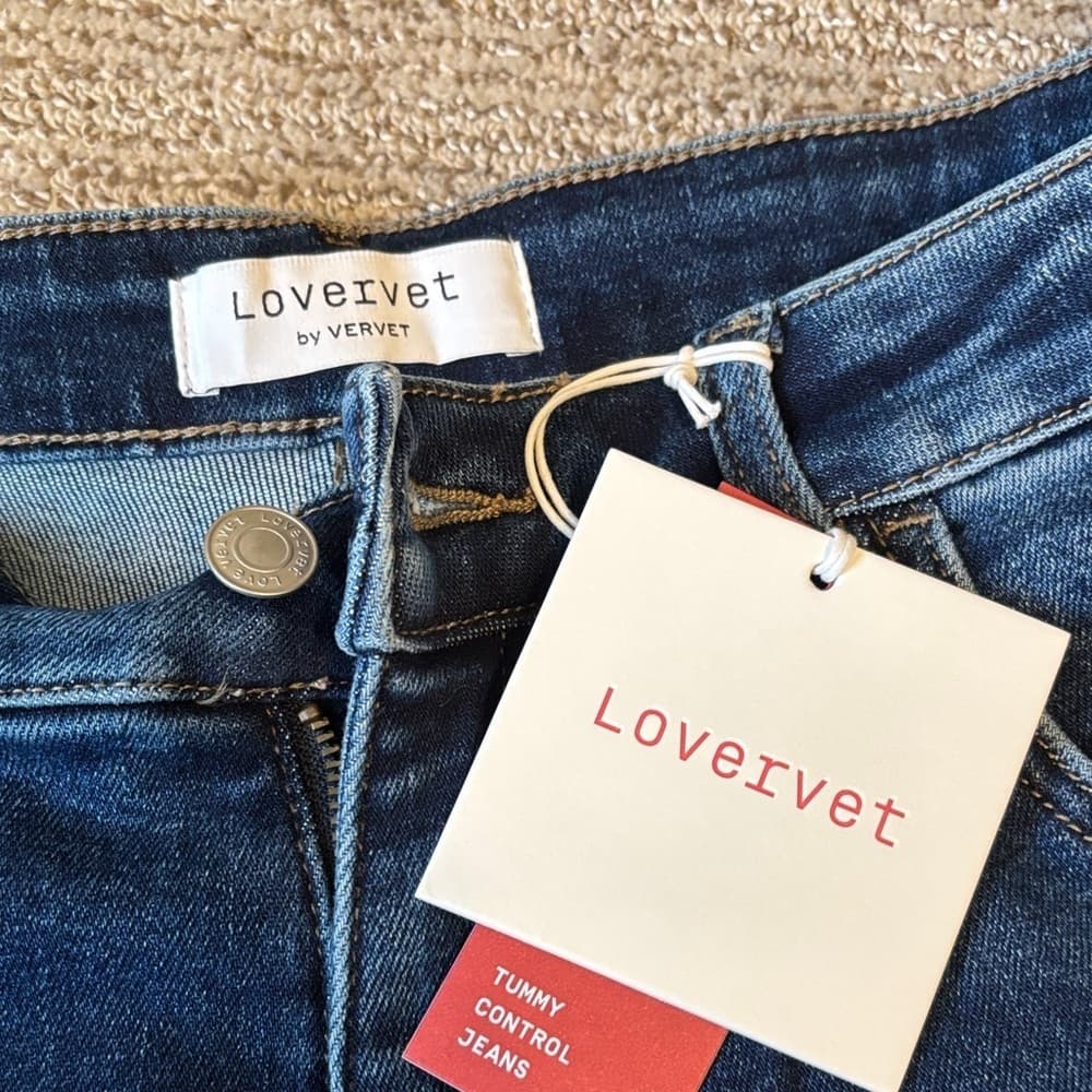 NWT Lovervet Dark Blue Tummy Control, Wide Leg, Slightly Distressed Jeans - Thumbnail 2