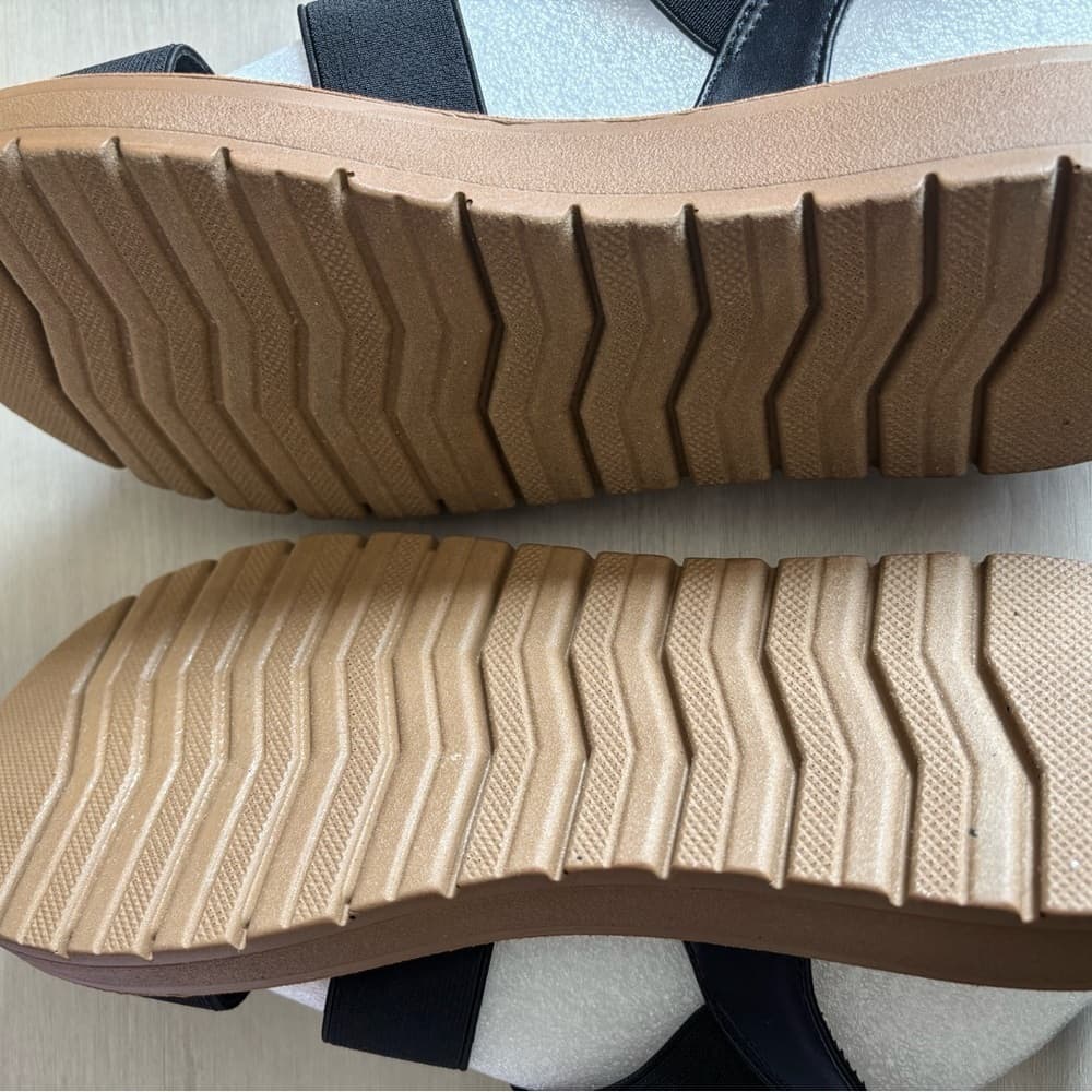 Brand New!! Soda Black Strappy Sandals - Thumbnail 3