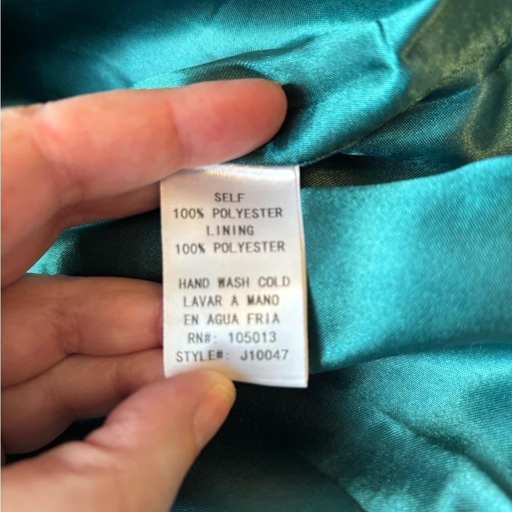 ANDREE BY UNIT Green Women's Blazer with Bling on Sleeves Perfect for NYE - Thumbnail 3