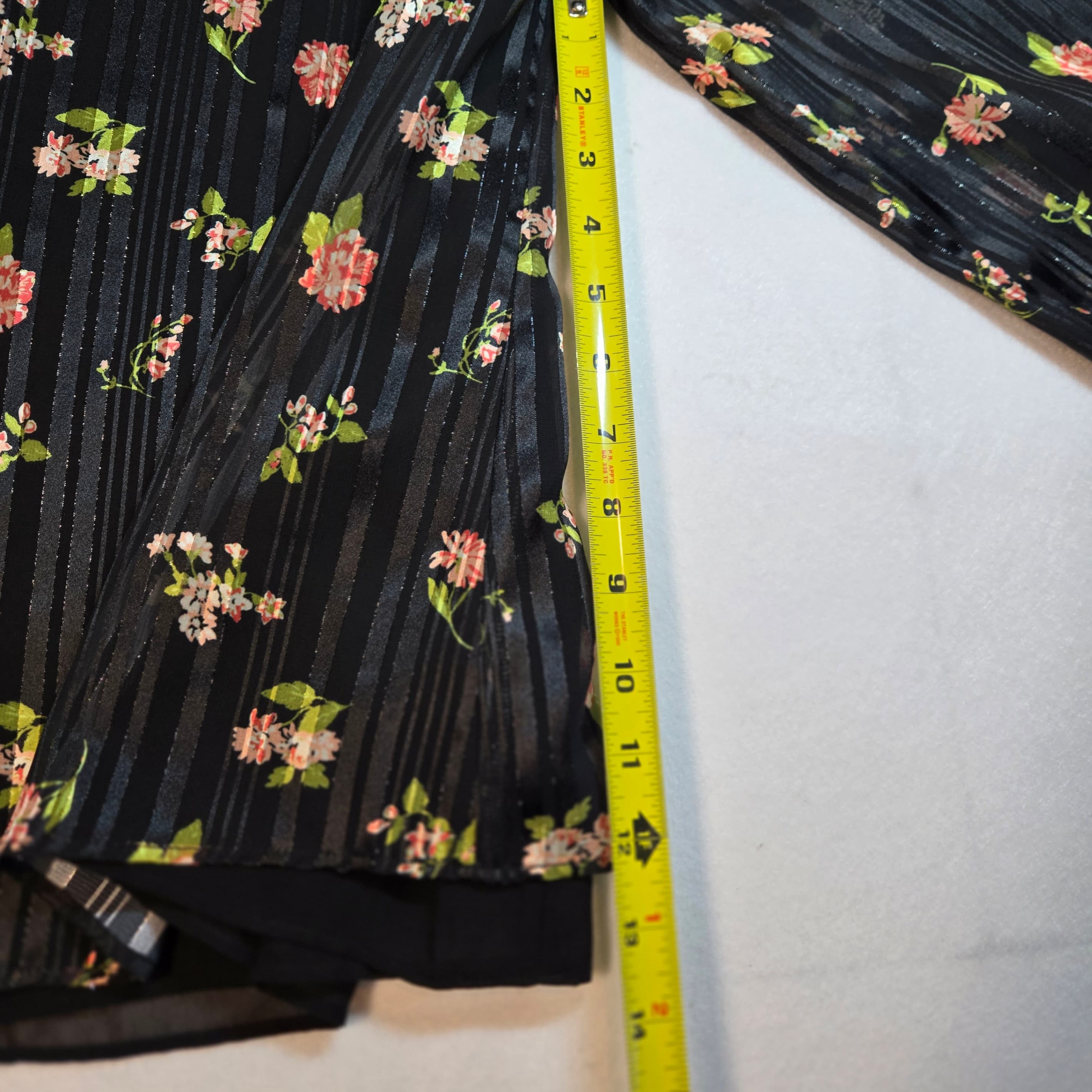 ModCloth Floral Sheer Blouse Large - Thumbnail 5