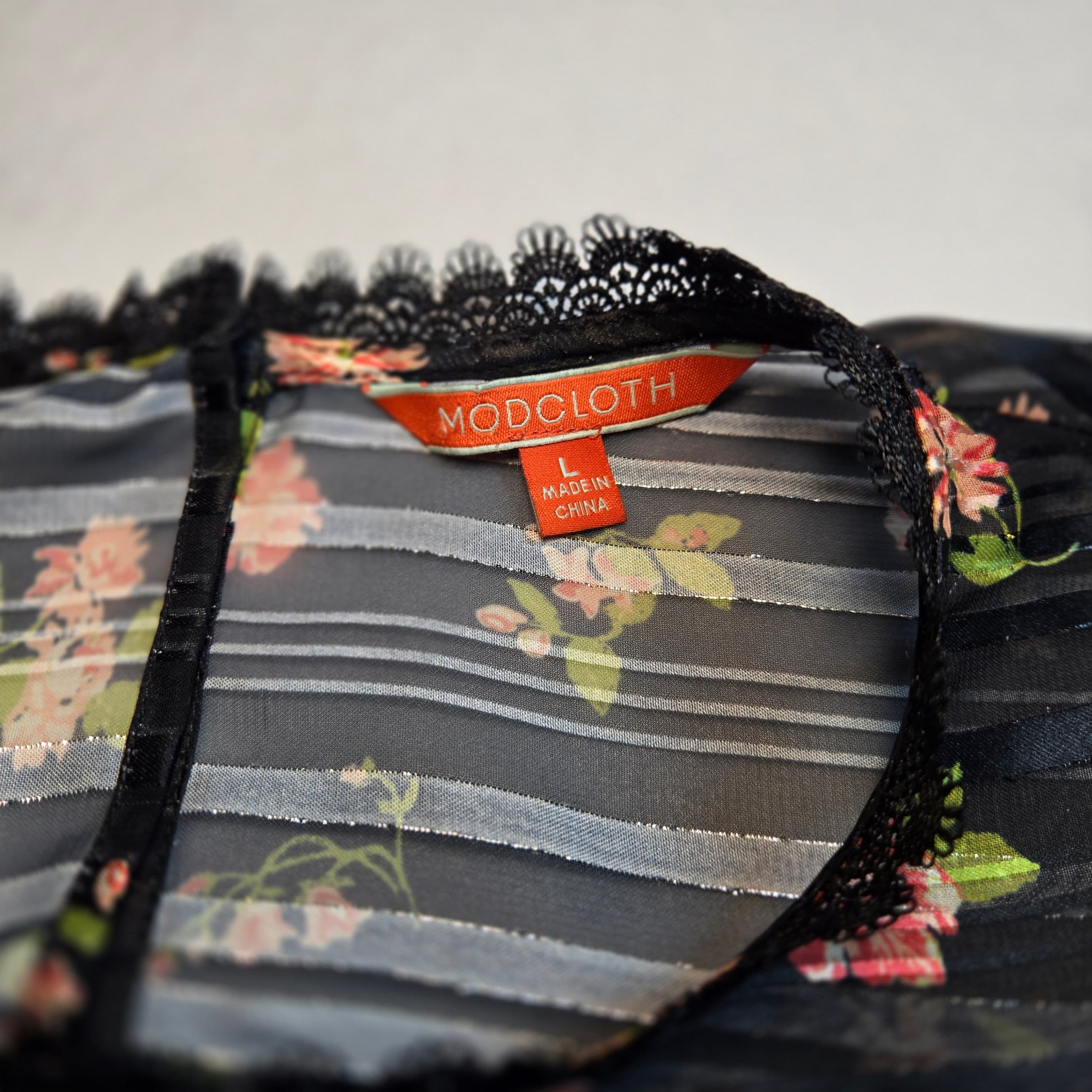 ModCloth Floral Sheer Blouse Large - Thumbnail 2