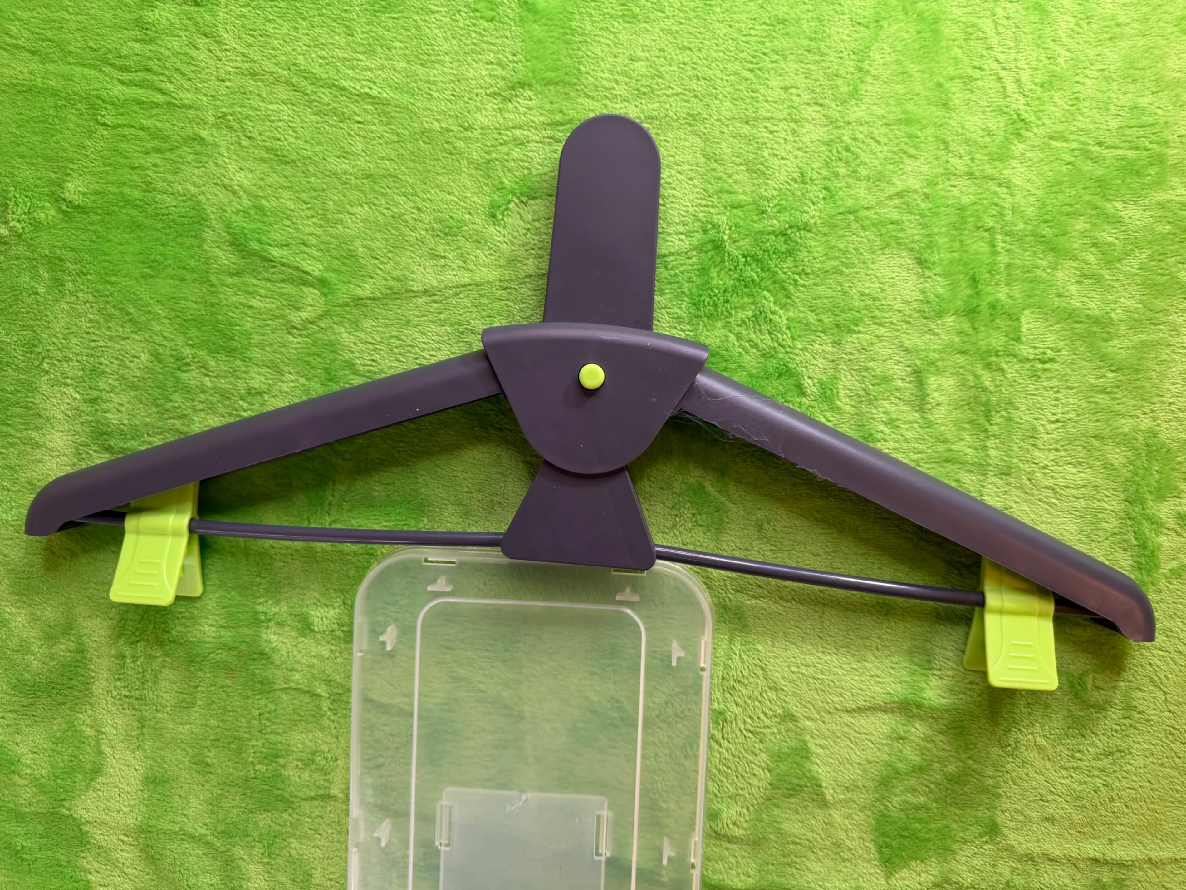 Steamfast SF-547 Replacement Garment Hanger w/ 2 Clips Dark Gray