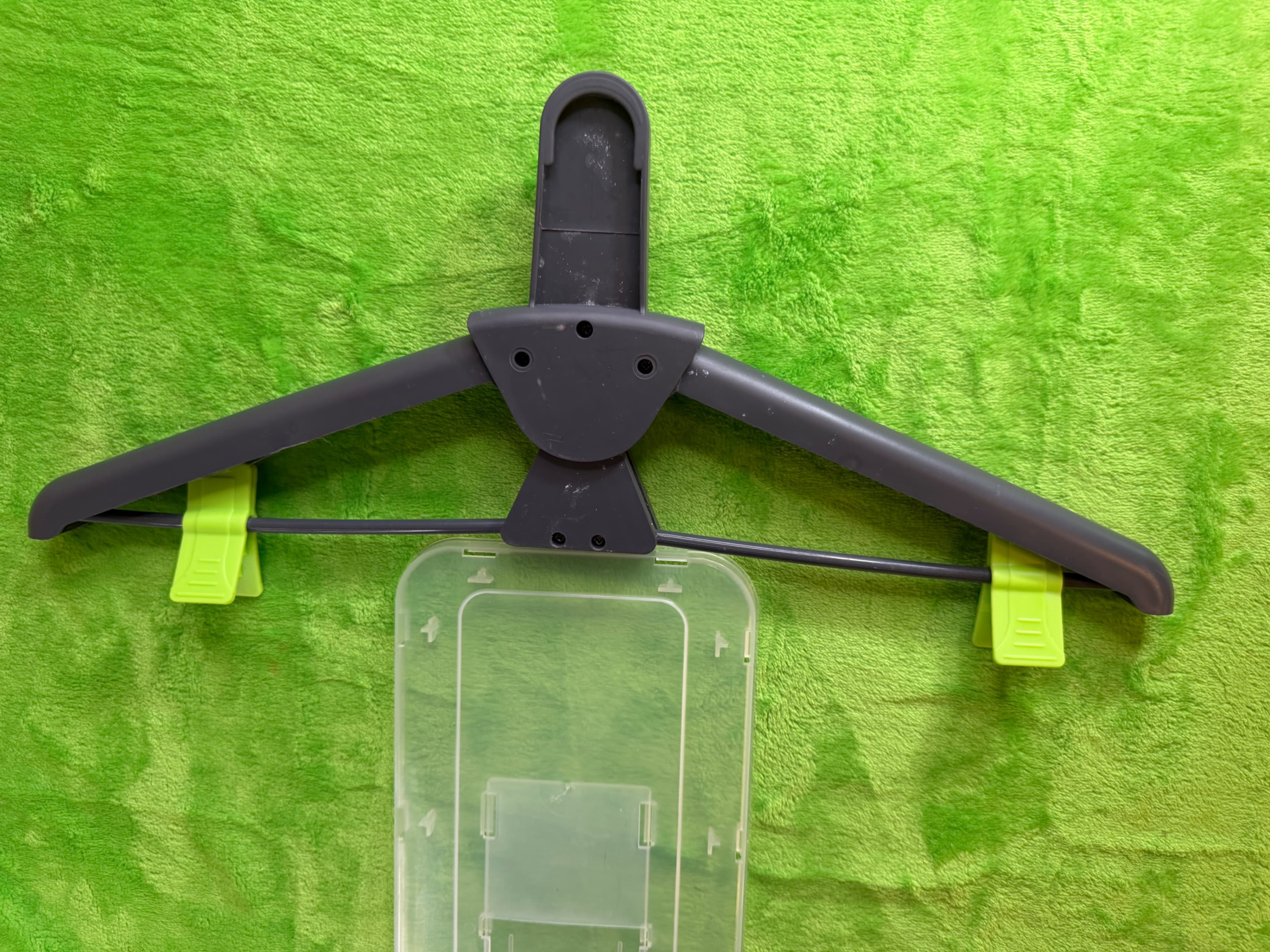 Steamfast SF-547 Replacement Garment Hanger w/ 2 Clips Dark Gray - Thumbnail 2
