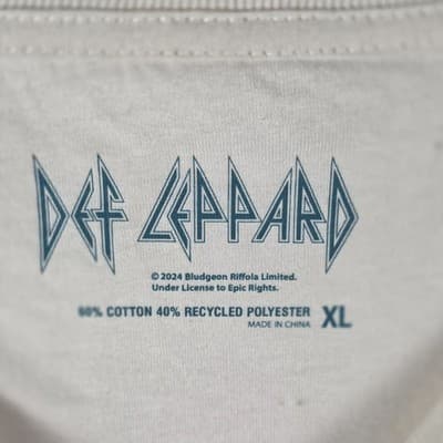 Def Leppard Women's XL Beige 80s Rock Concert Sweatshirt - Thumbnail 3