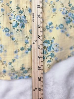 Chaps Women's Size XS Peasant Blouse, Ruffled Sleeves, Pale Yellow Floral - Thumbnail 6
